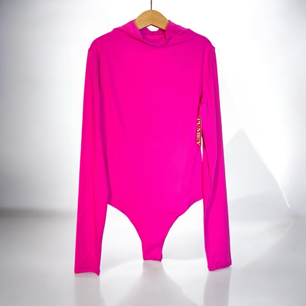 New women’s Pumiey pink bodysuit